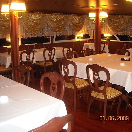 Hotel Brod Panini Veles Exteriör bild