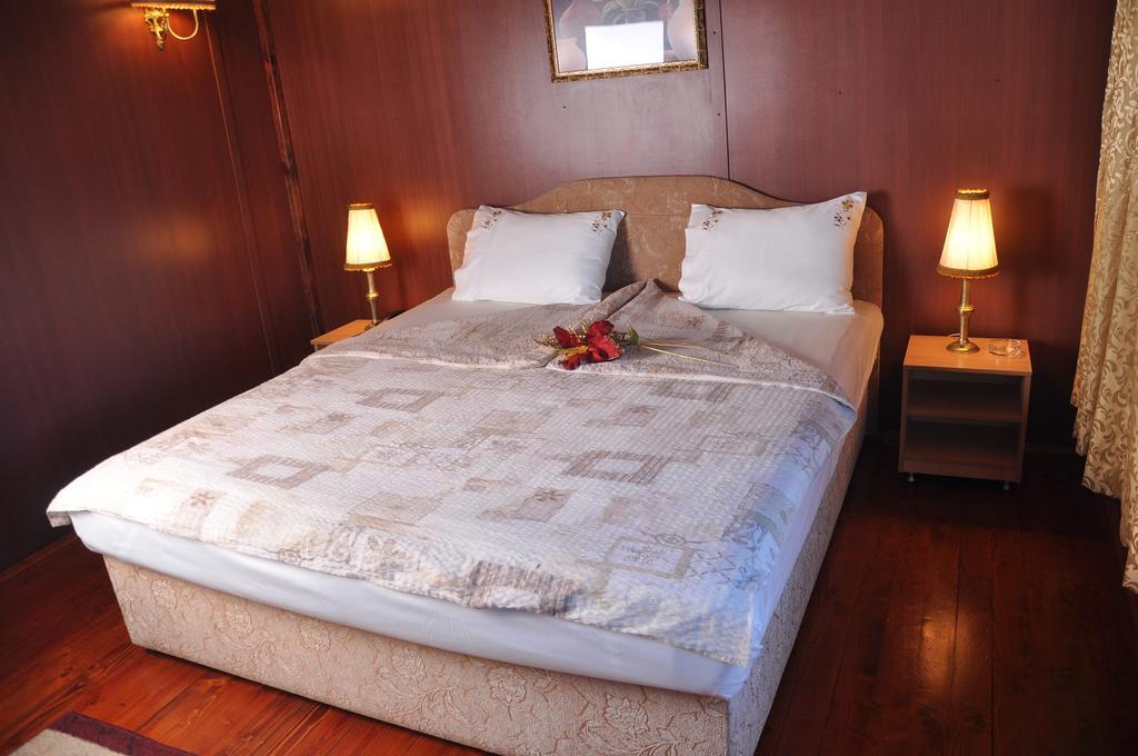 Hotel Brod Panini Veles Rum bild