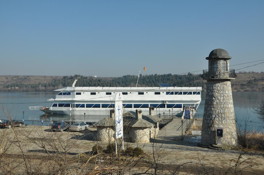 Hotel Brod Panini Veles Exteriör bild